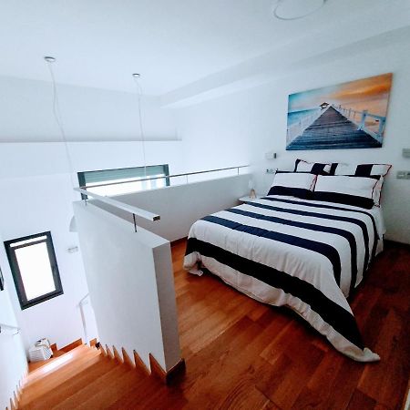 El Camarote Del Fraga Apartamento En Pleno Centro De Vigo Con Parking Esterno foto
